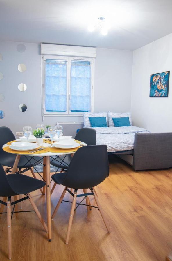 Le Retro Chic - T2 Haut Standing Au Coeur De Corbeil - 48 M2 Apartman Kültér fotó