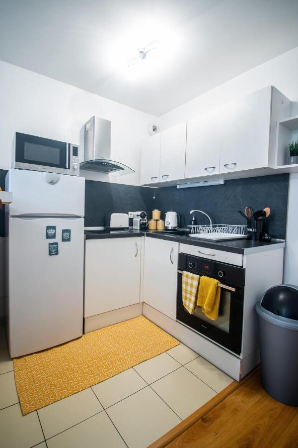Le Retro Chic - T2 Haut Standing Au Coeur De Corbeil - 48 M2 Apartman Kültér fotó