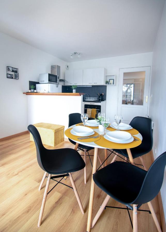Le Retro Chic - T2 Haut Standing Au Coeur De Corbeil - 48 M2 Apartman Kültér fotó
