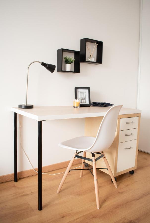 Le Retro Chic - T2 Haut Standing Au Coeur De Corbeil - 48 M2 Apartman Kültér fotó